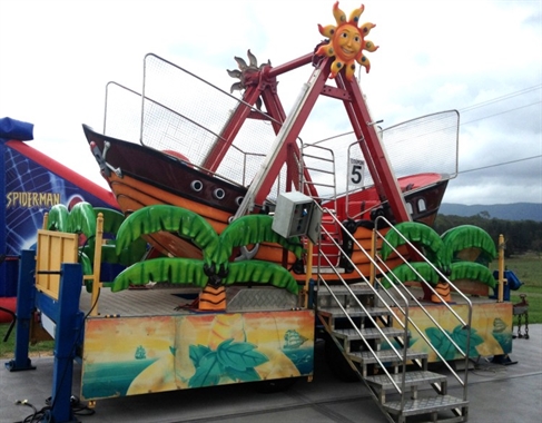 Rocking Tug Pirate Ship